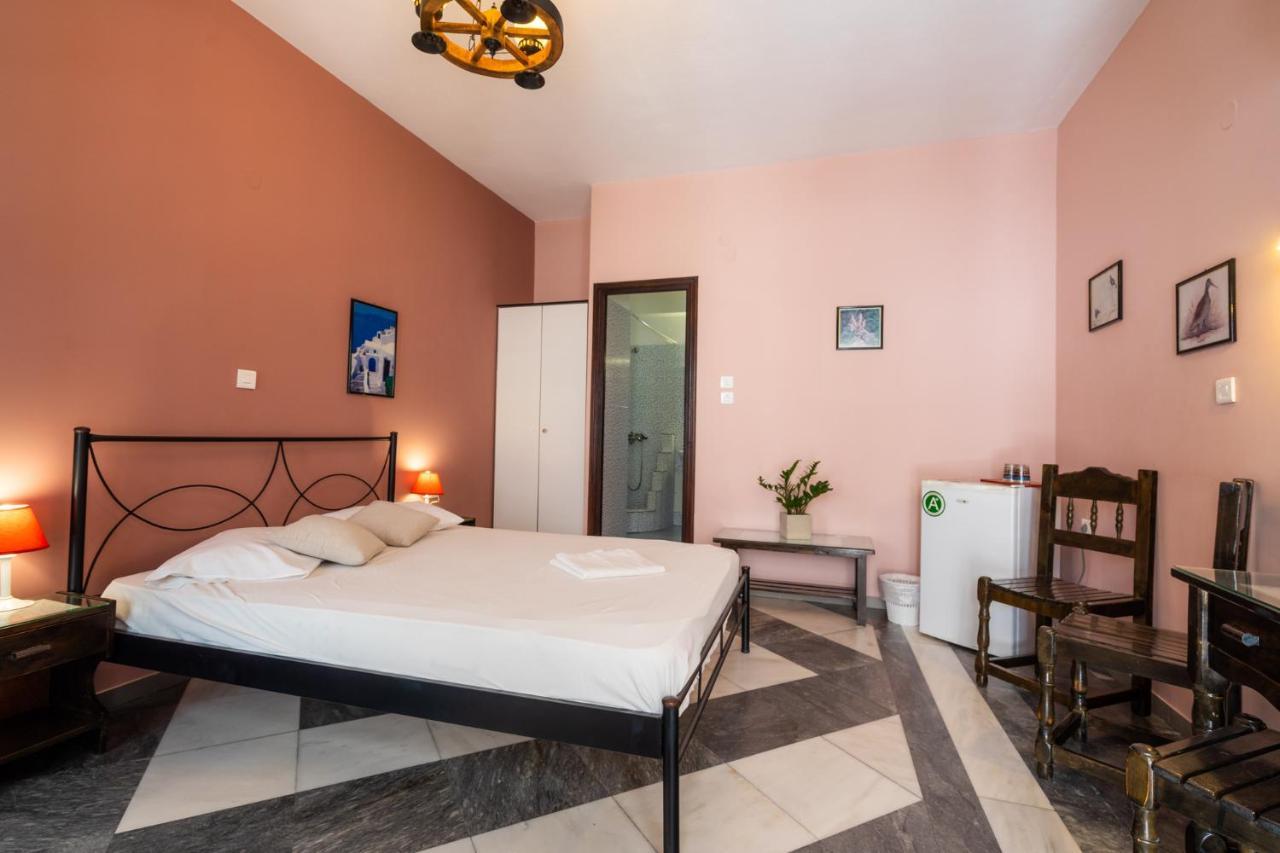 Hotel Koralli Kamári Екстериор снимка