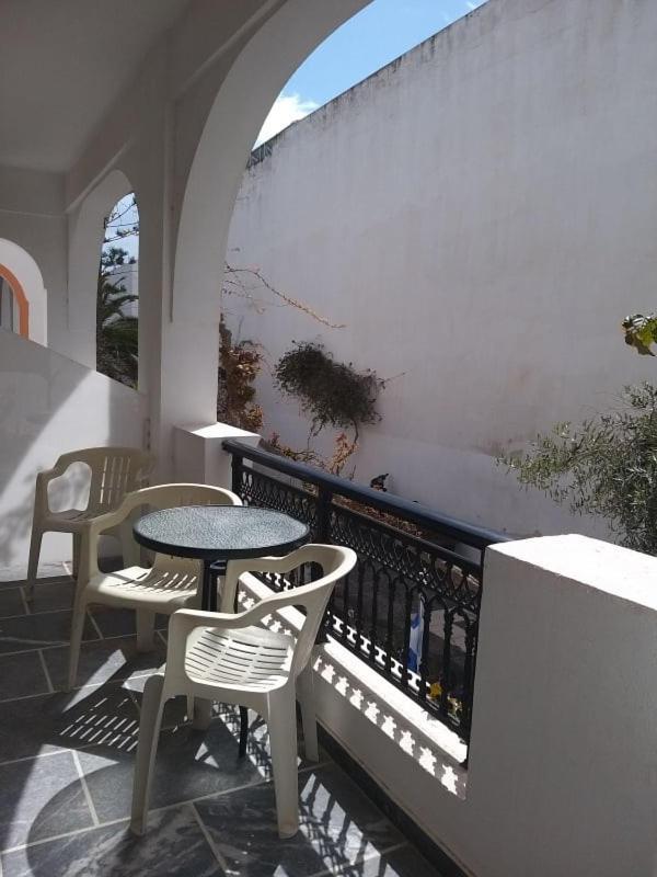 Hotel Koralli Kamári Екстериор снимка