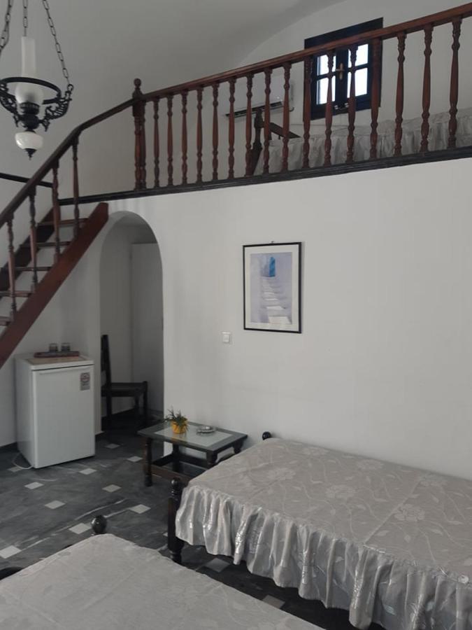 Hotel Koralli Kamári Екстериор снимка